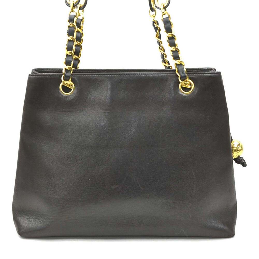 CHANEL Black Leather Shoulder Bag - Picture 3 of 15